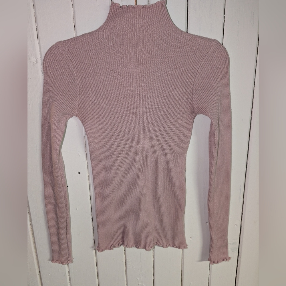 🩷 Ribbed & Fitted Pink Mockneck Long Sleeve Top EUC